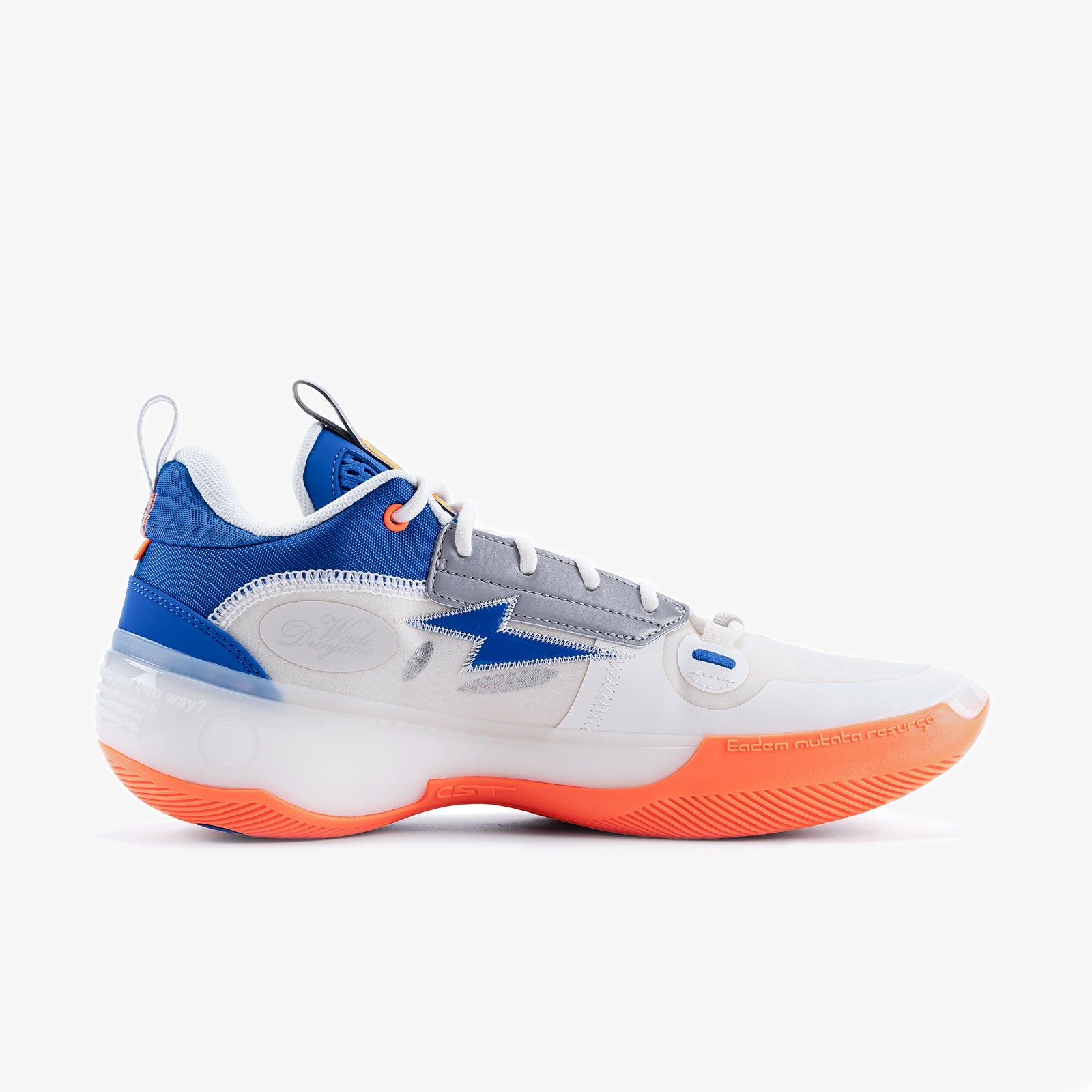 Wade 10 Low Draft Day White
