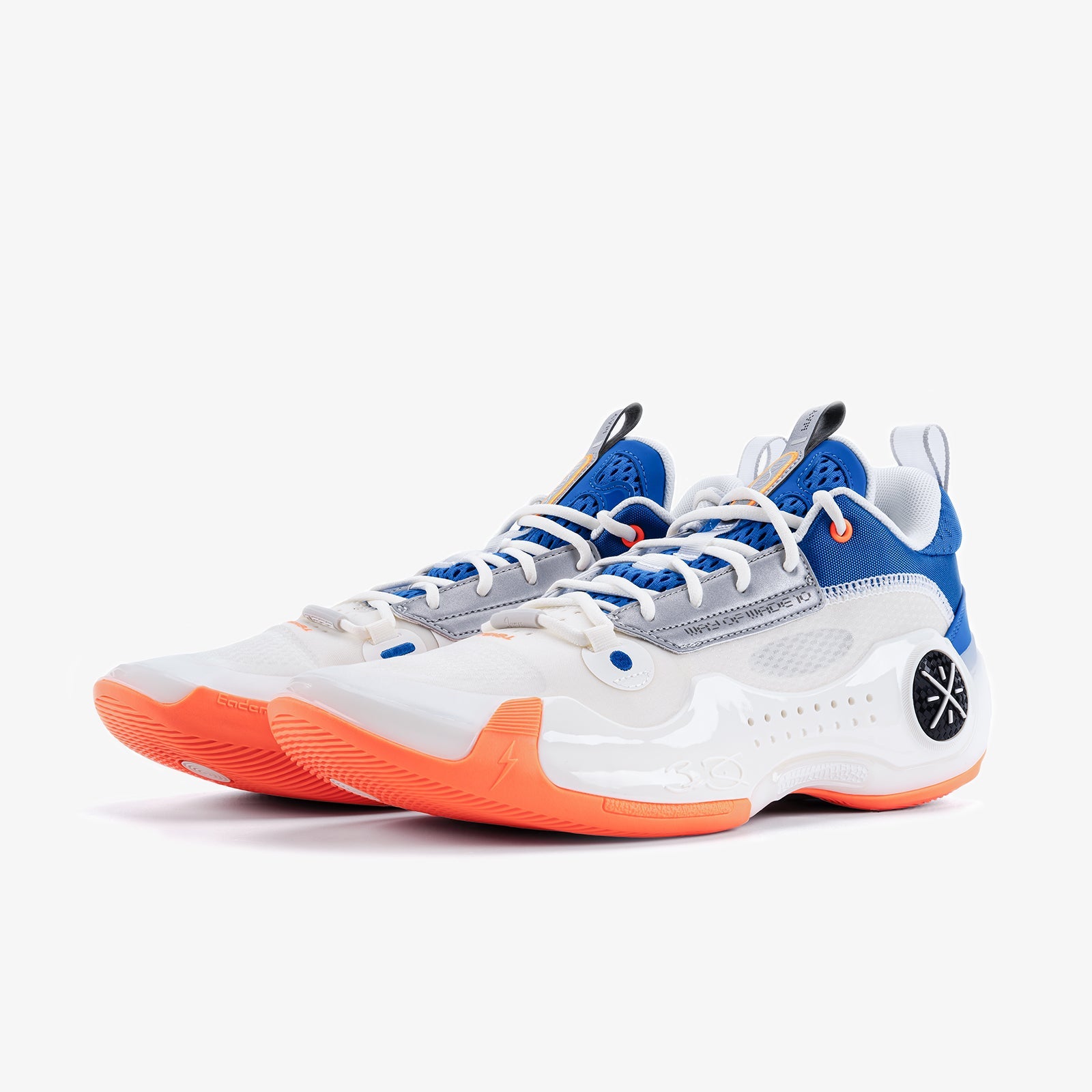 Wade 10 Low Draft Day White