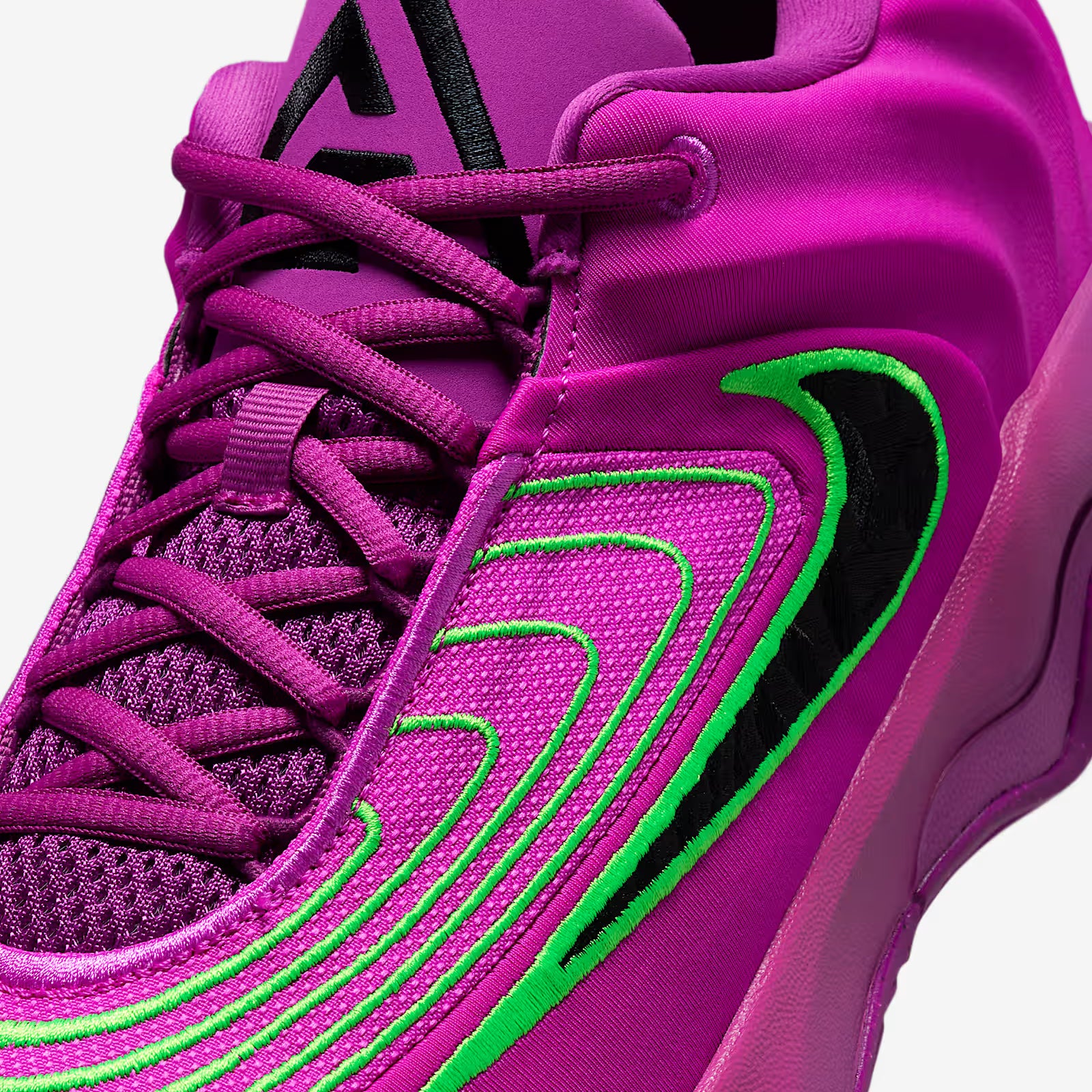 Giannis Immortality 4 - Hyper Violet
