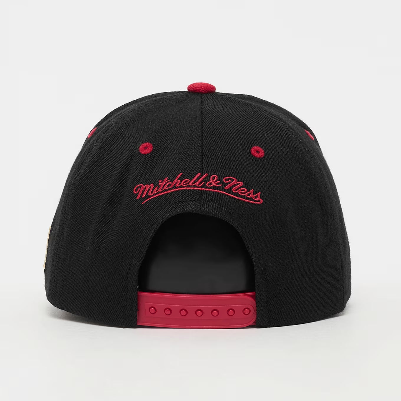 Team Arch Classic Red Chicago Bulls Black