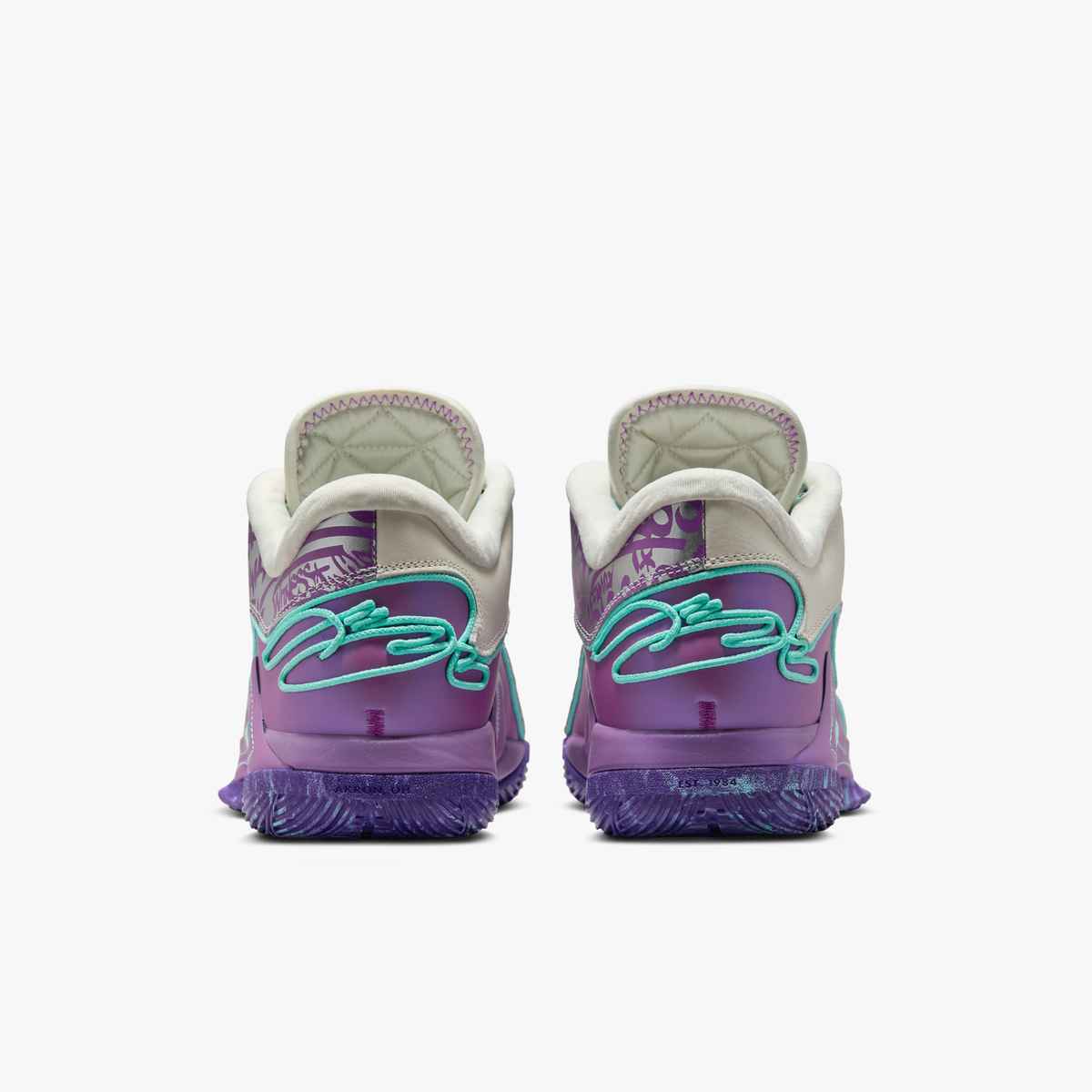 LeBron 22 - Mogul