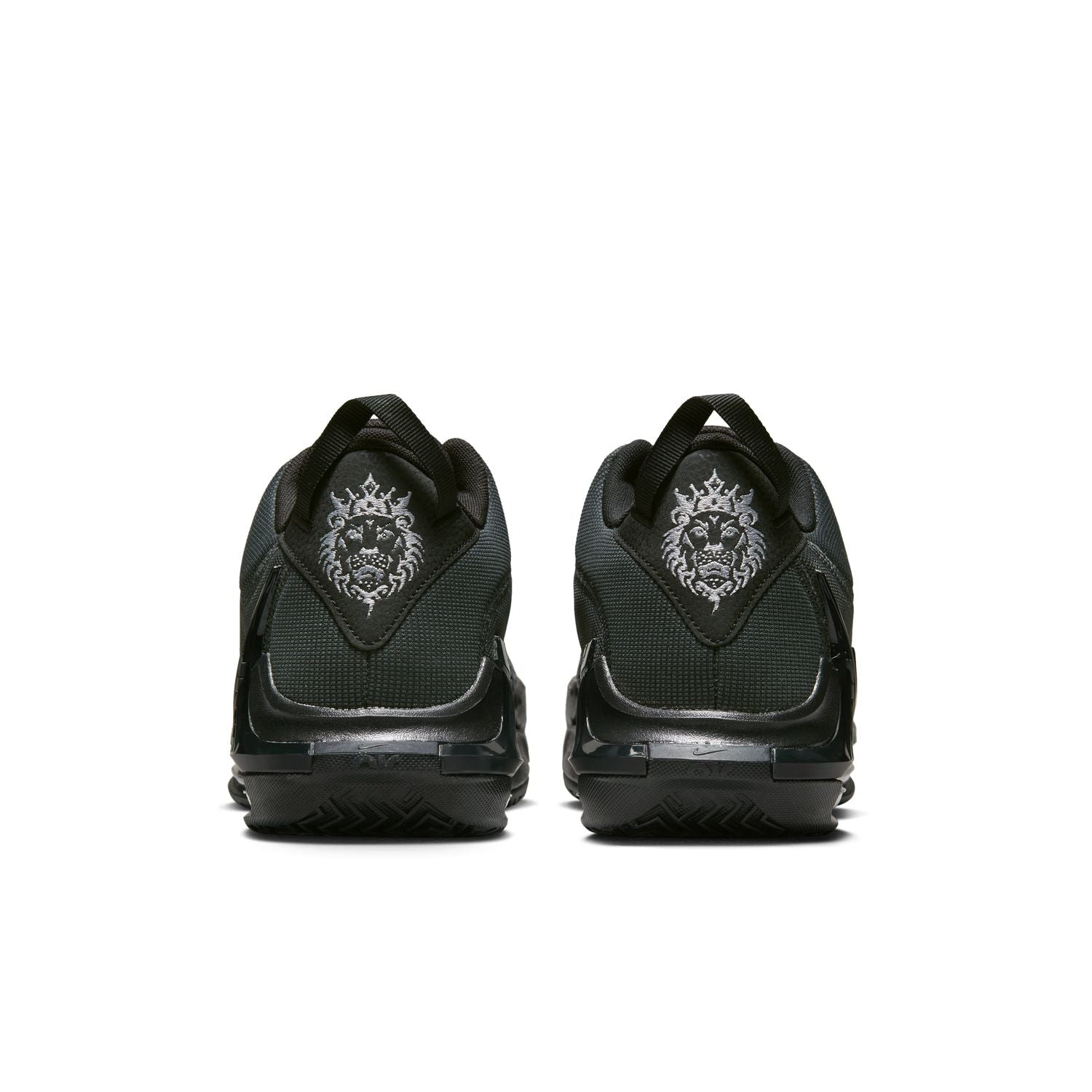 LeBron Witness 7