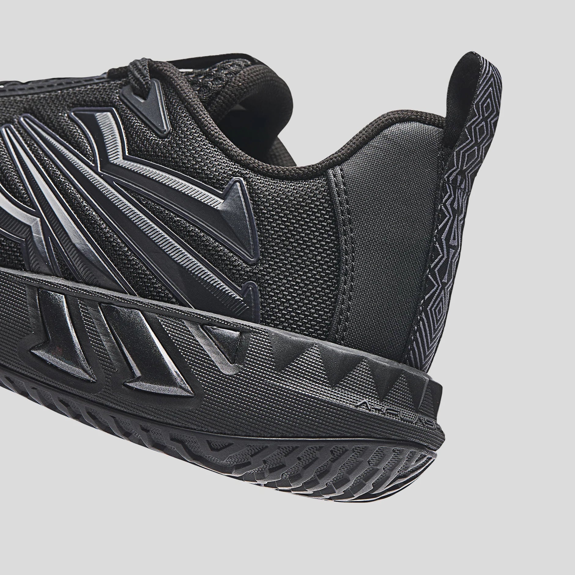 KAI 2 Team Triple Black