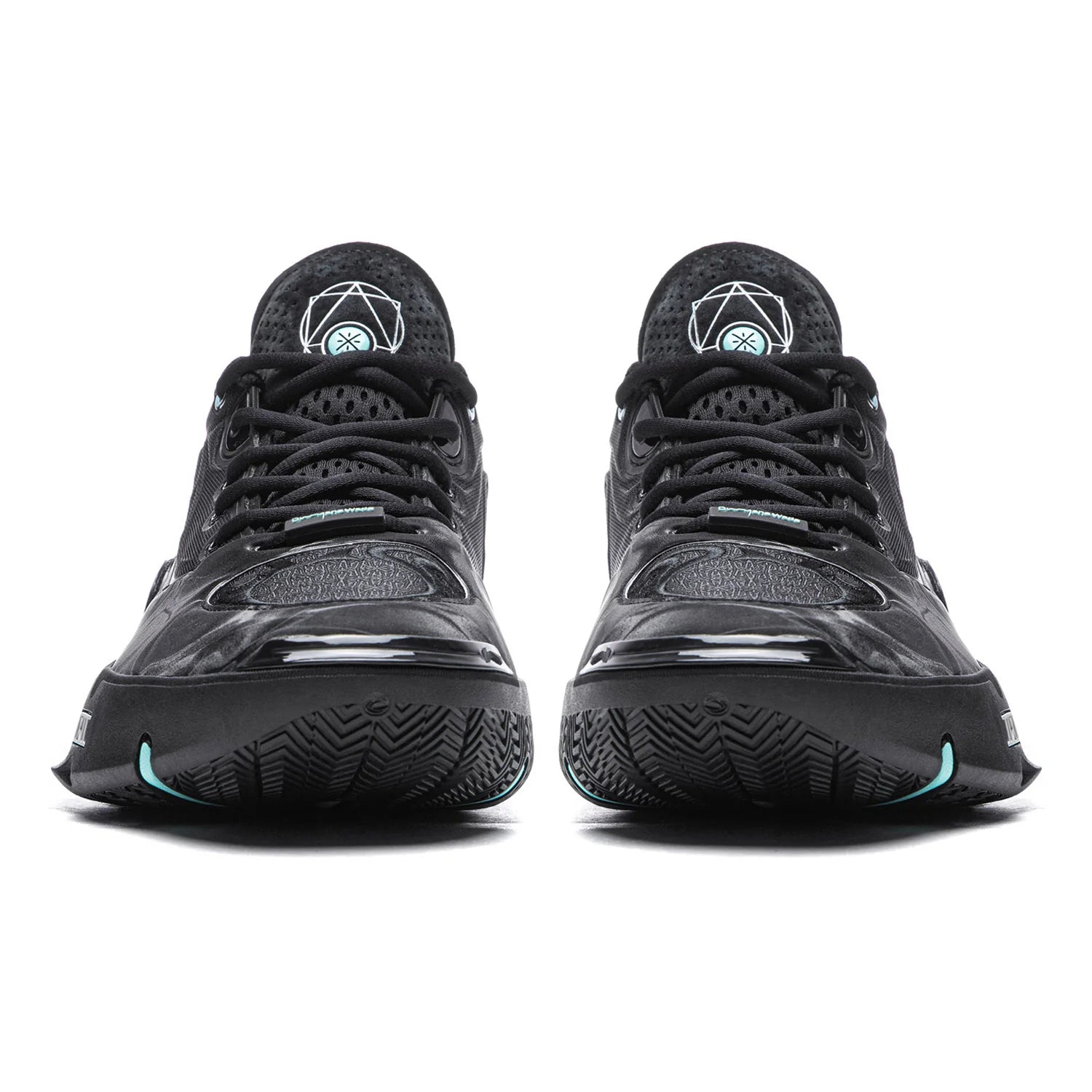 Wade 12 Obsidian