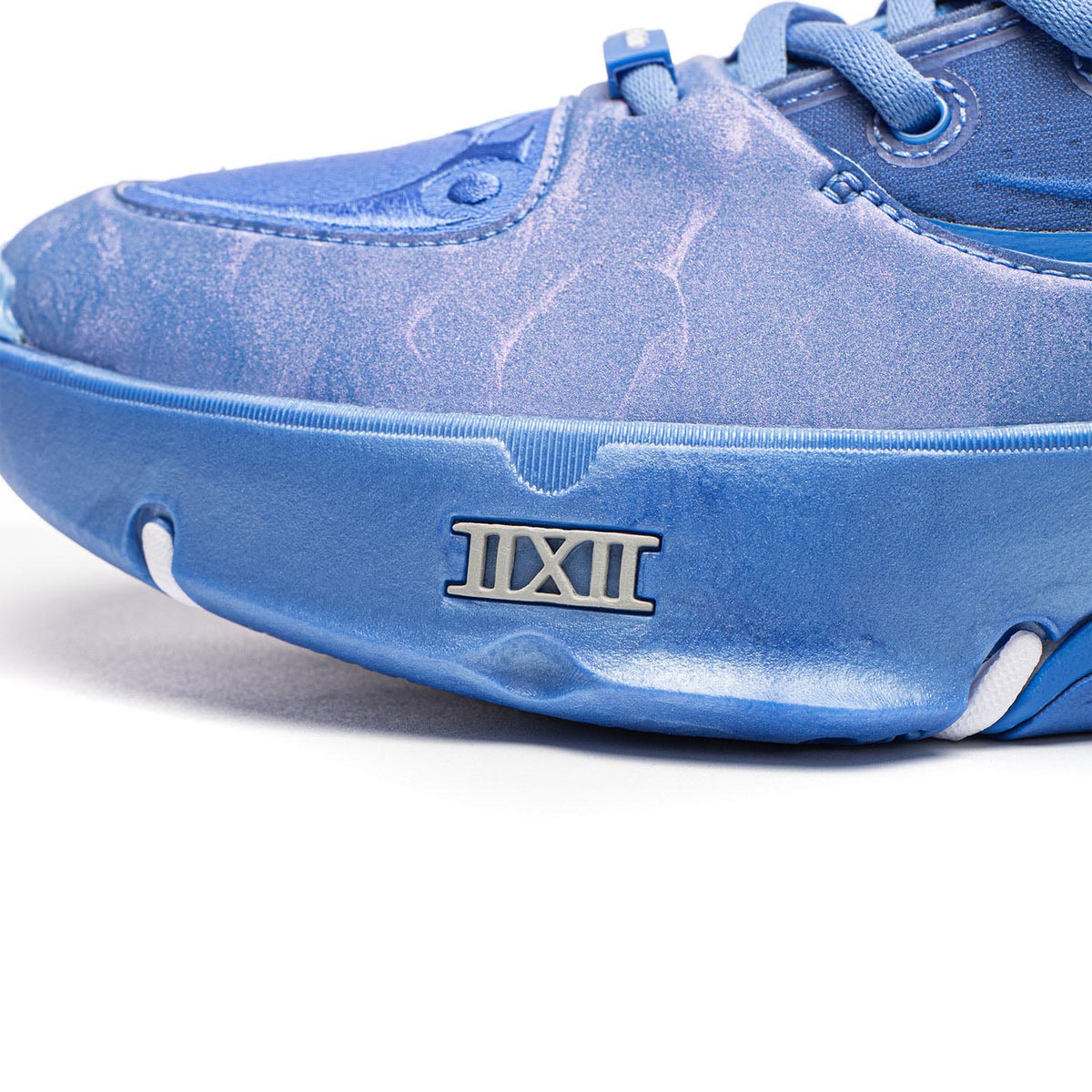 Wade 12 Azure Blue