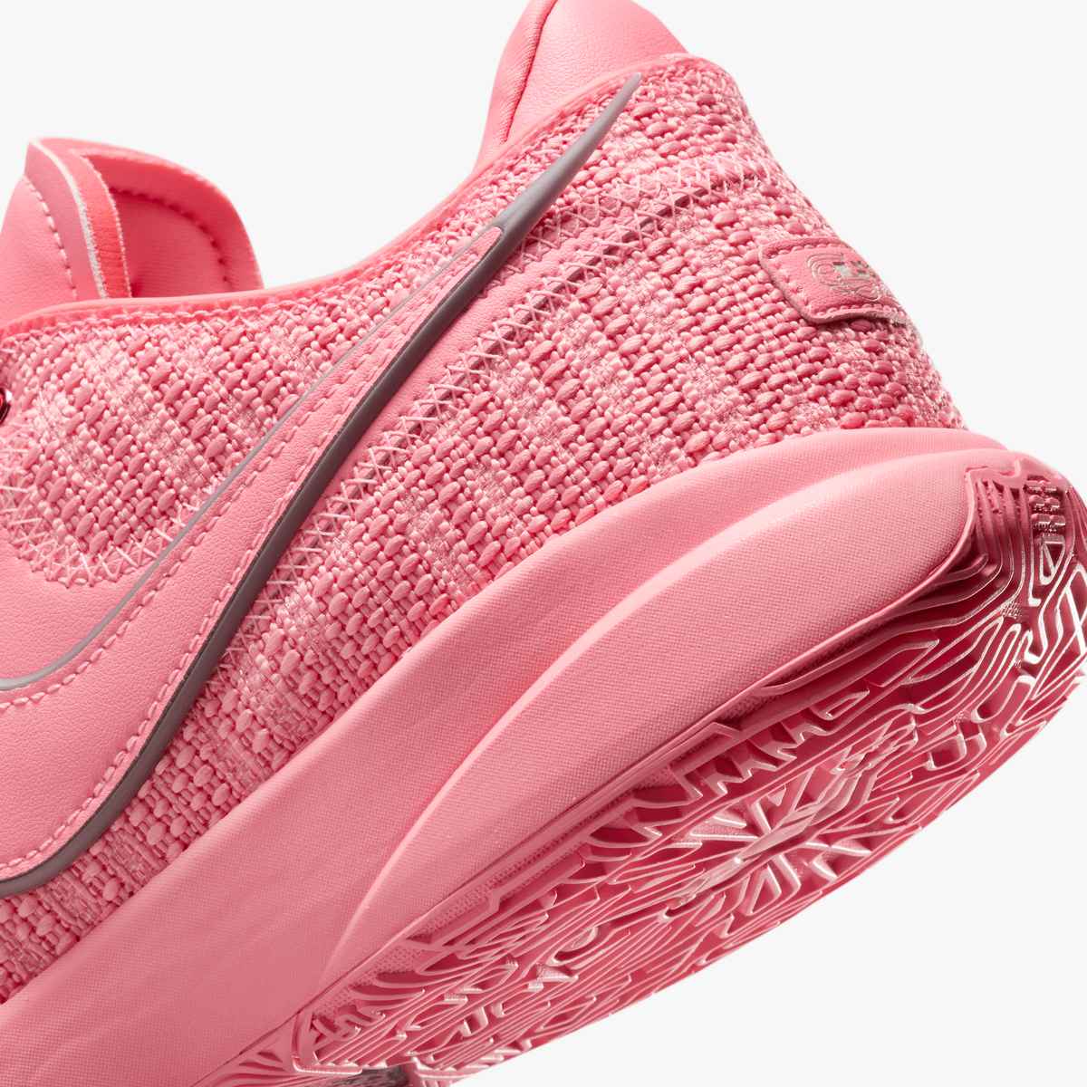 LeBron 20 Pink Diamond