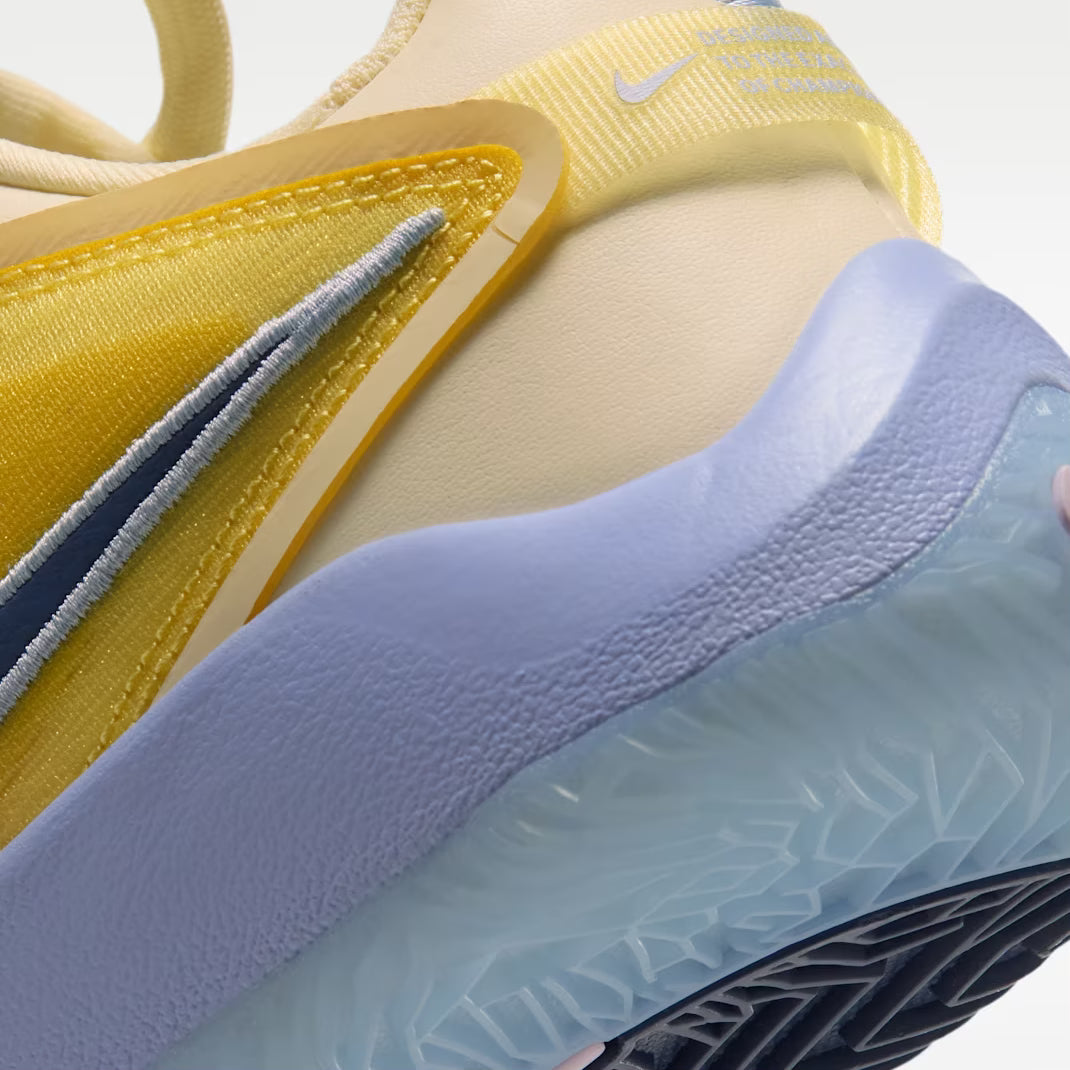 ZOOM HyperAce 3 SE Coconut Milk