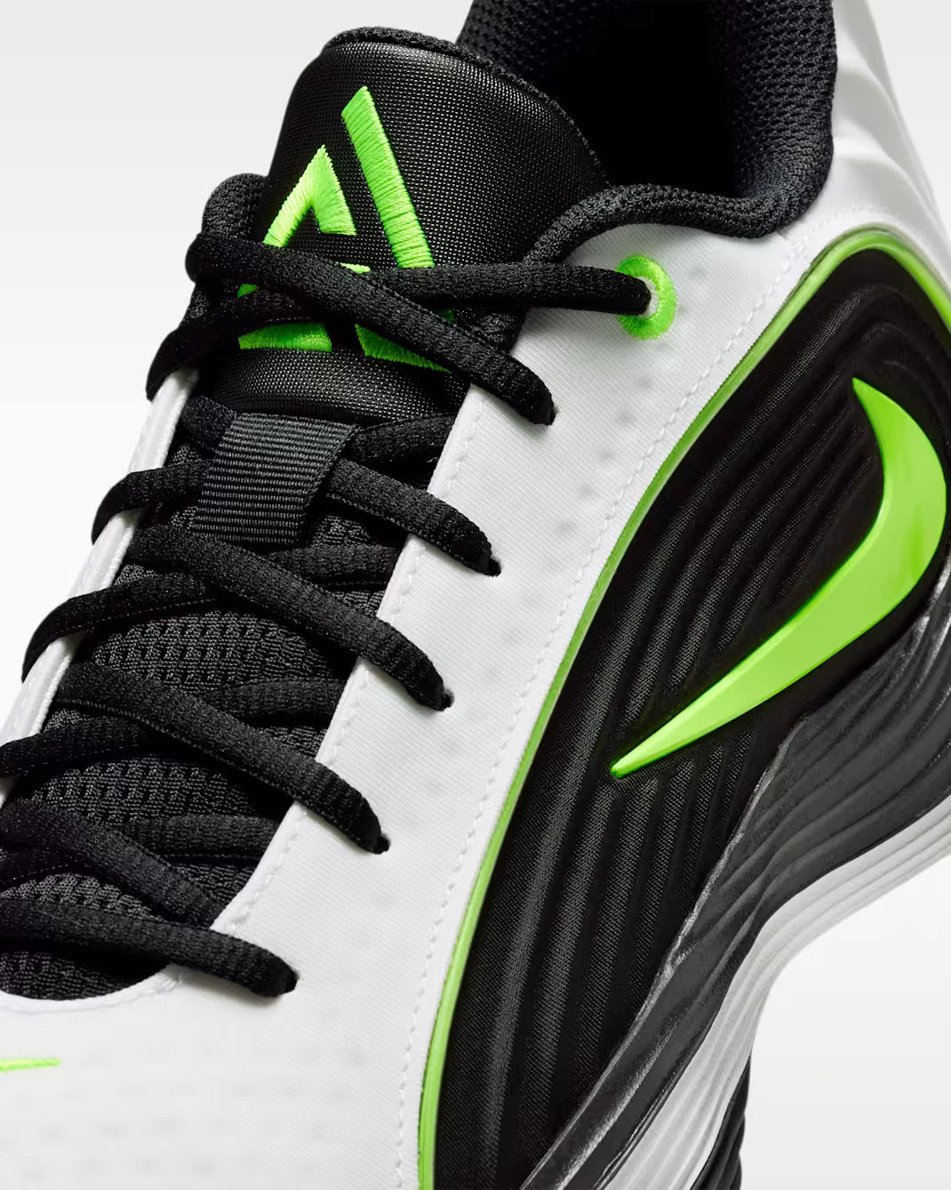 Giannis Immortality 5 White Volt
