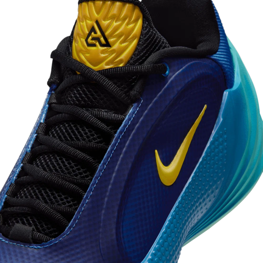 Giannis Freak 8 Gemstone