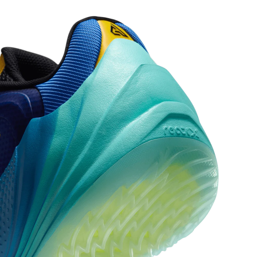 Giannis Freak 8 Gemstone